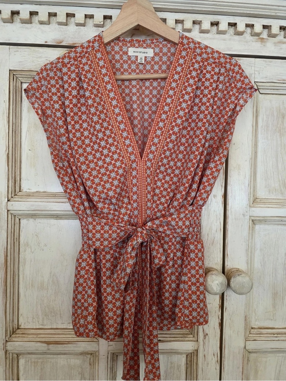 Max Studio Rust Orange Floral V-Neck Tie-Waist Tunic